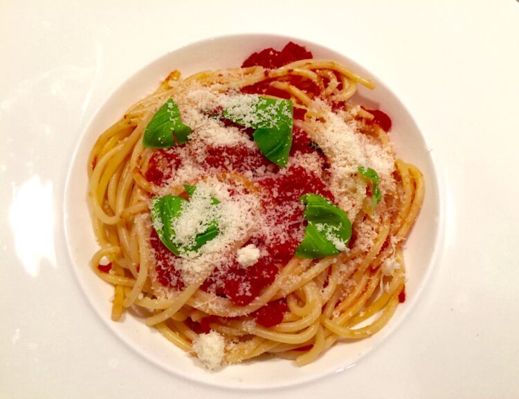 Klassieke spaghetti met tomaat
